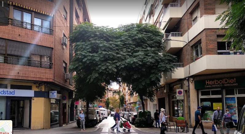 Classic Bedroom In The Center Of Alicante Exterior photo