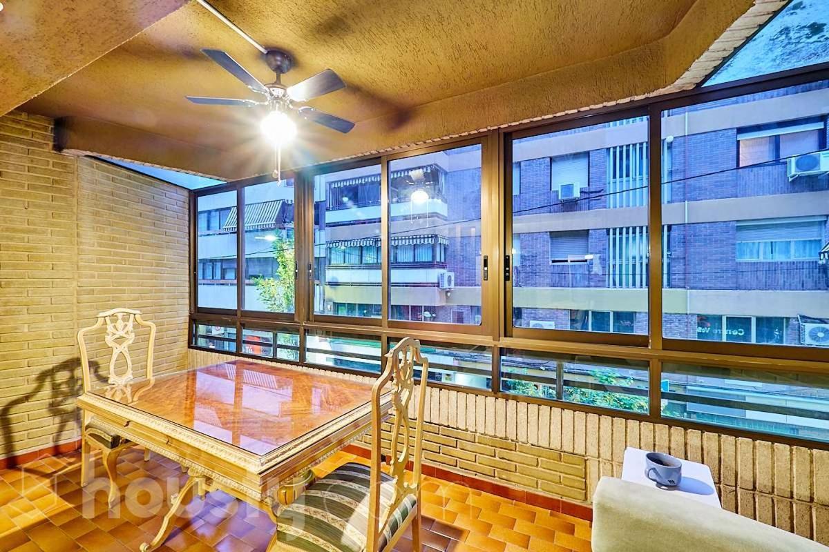 Classic Bedroom In The Center Of Alicante Exterior photo